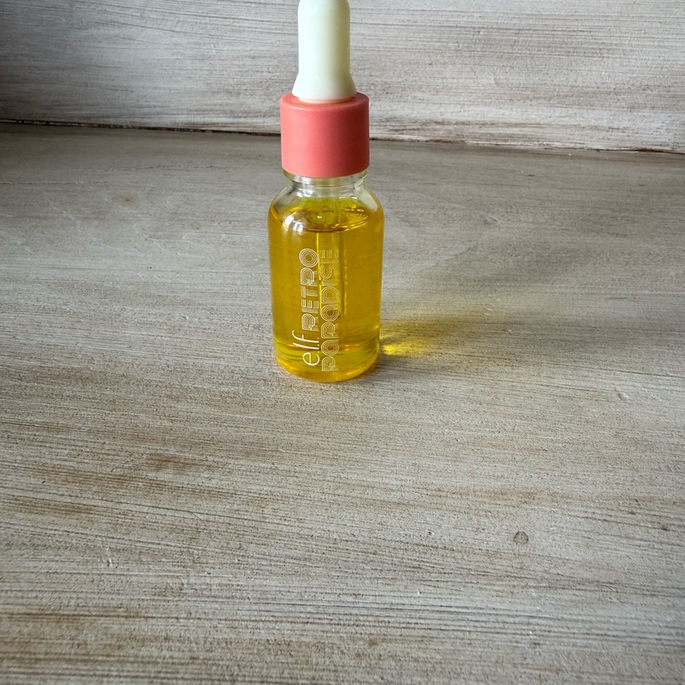 e.l.f. Retro Glow Paradise Oil Primer DISCONTINUED